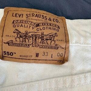 Levi's Cream Relaxed Fit Jeans